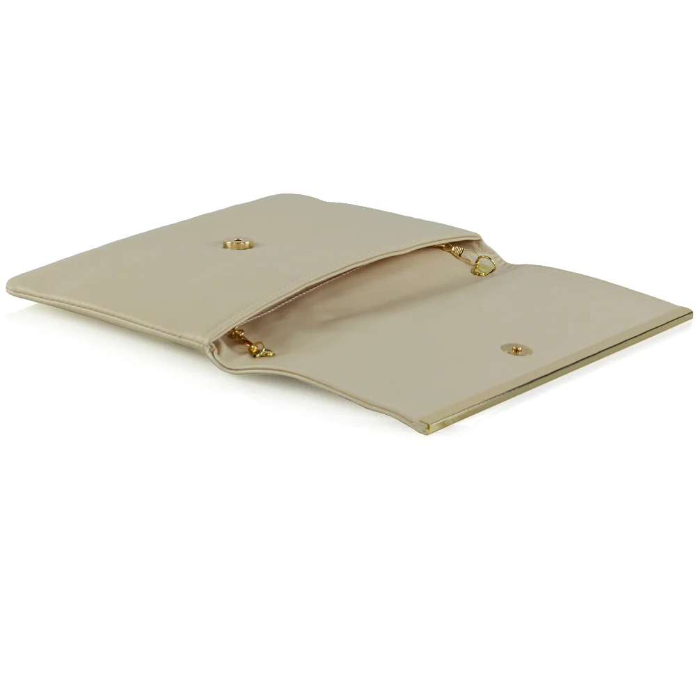 BILLIE CHAIN STRAP MAGNETIC SNAP CLOSURE CLUTCH BAG IN BEIGE SYNTHETIC LEATHER - Image 4