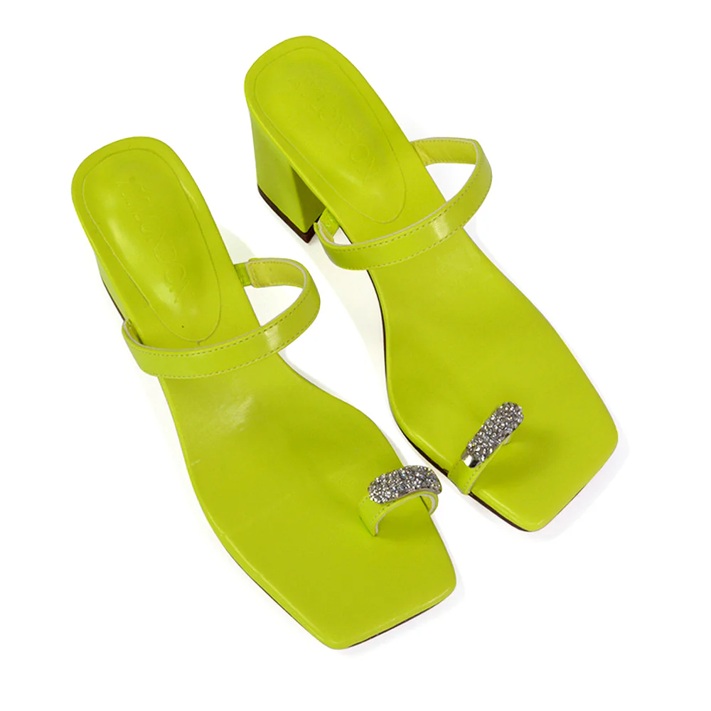 Daiquiri Double Strap Square Toe Ring Block Heel Sandals in Silver - Image 12