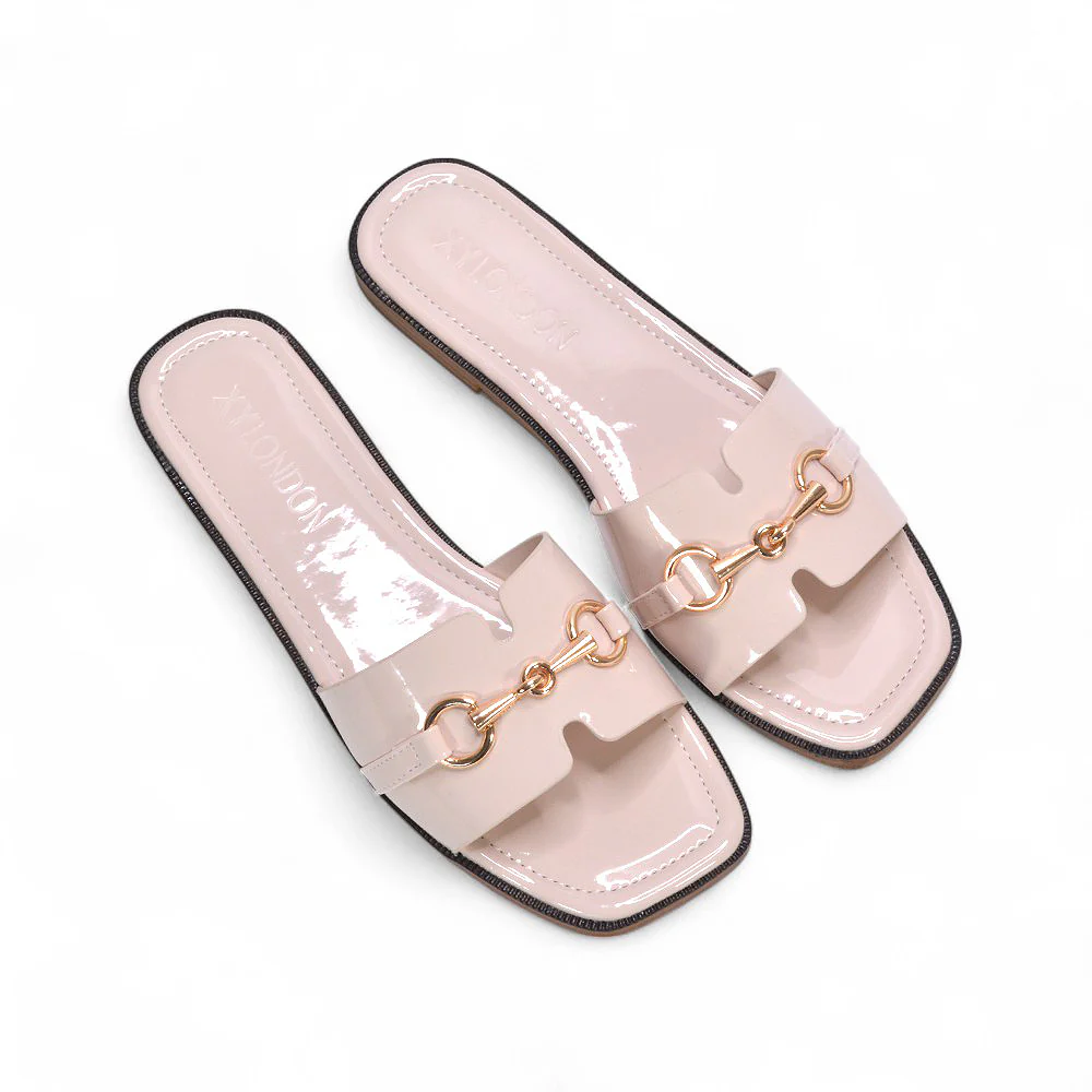 Lila Summer Flat Slide Sandals with Square Toe & Gold Detail in Black Synthetic Leather - Image 15