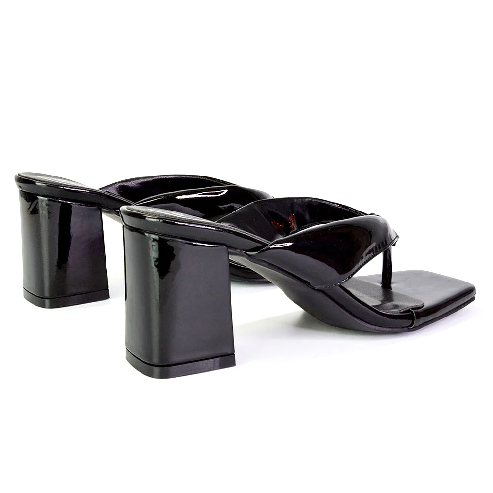 Lylia Square Toe Toe Post Thong Mid Block Heel Sandal Mules in Lilac - Image 100