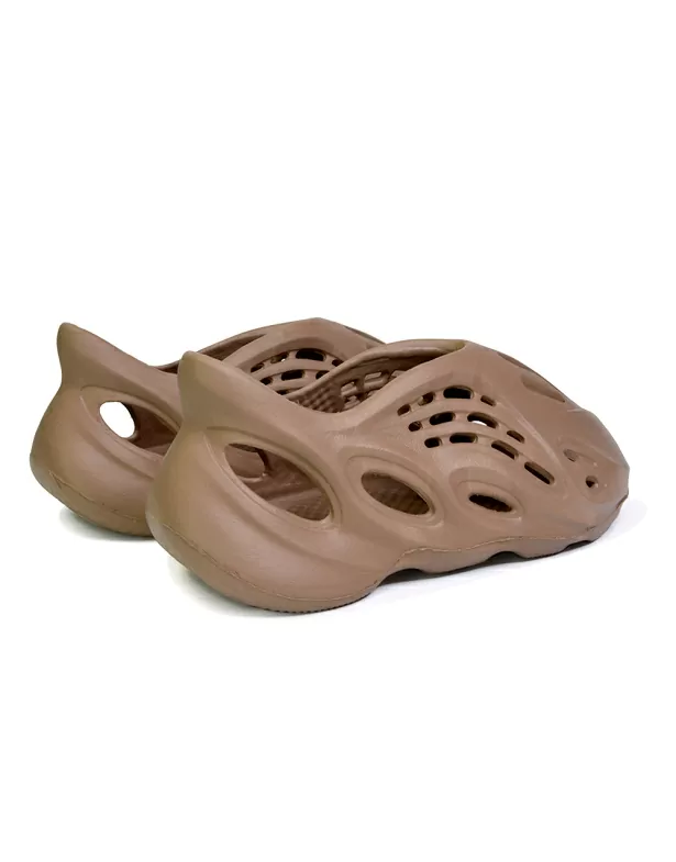 MEENA SLIP ON TRAINERS CUT OUT RUBBER SHOES SLIPPERS FLAT SANDALS IN MOCHA - Image 3