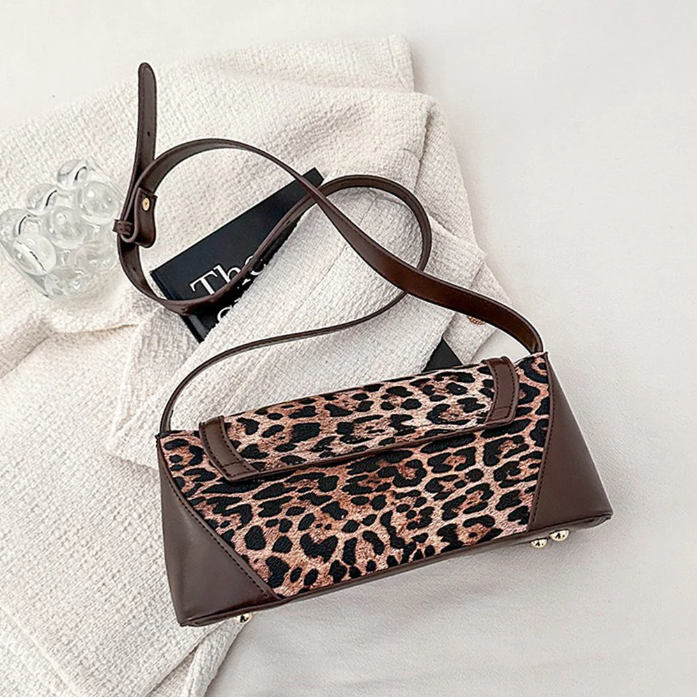 Romy Leopard Print Adjustable Strap Trendy Shoulder Bag in Beige Leopard - Image 7